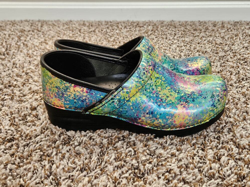Dansko Professional Clogs Women’s 38 US 7.5-8 Multicolor Abstract Leather